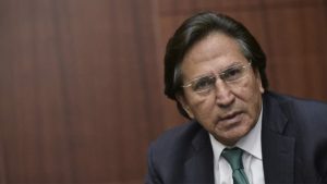 Perú ofrece recompensa de 30.000 dólares para capturar a expresidente